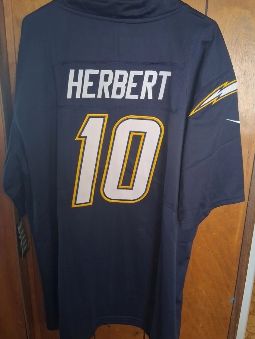 Mystery Sports Card With Justin Herbert Los Angeles Chargers XL Jersey - Picture 1 of 2